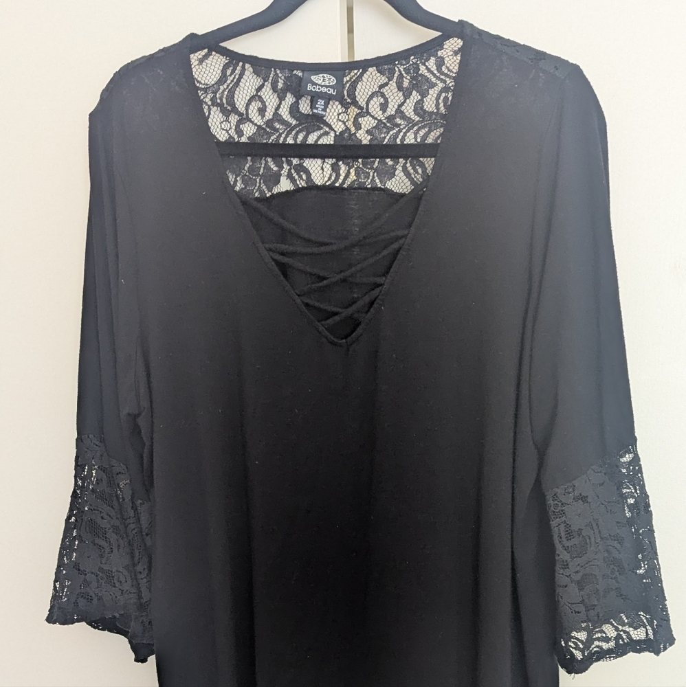 Bobeau Black Lace Accent Blouse